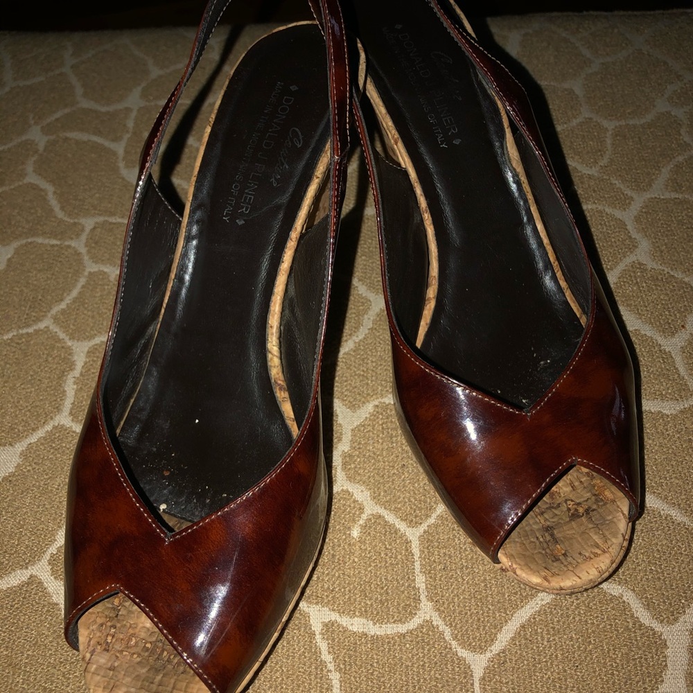 Donald J Pliner Couture 9N